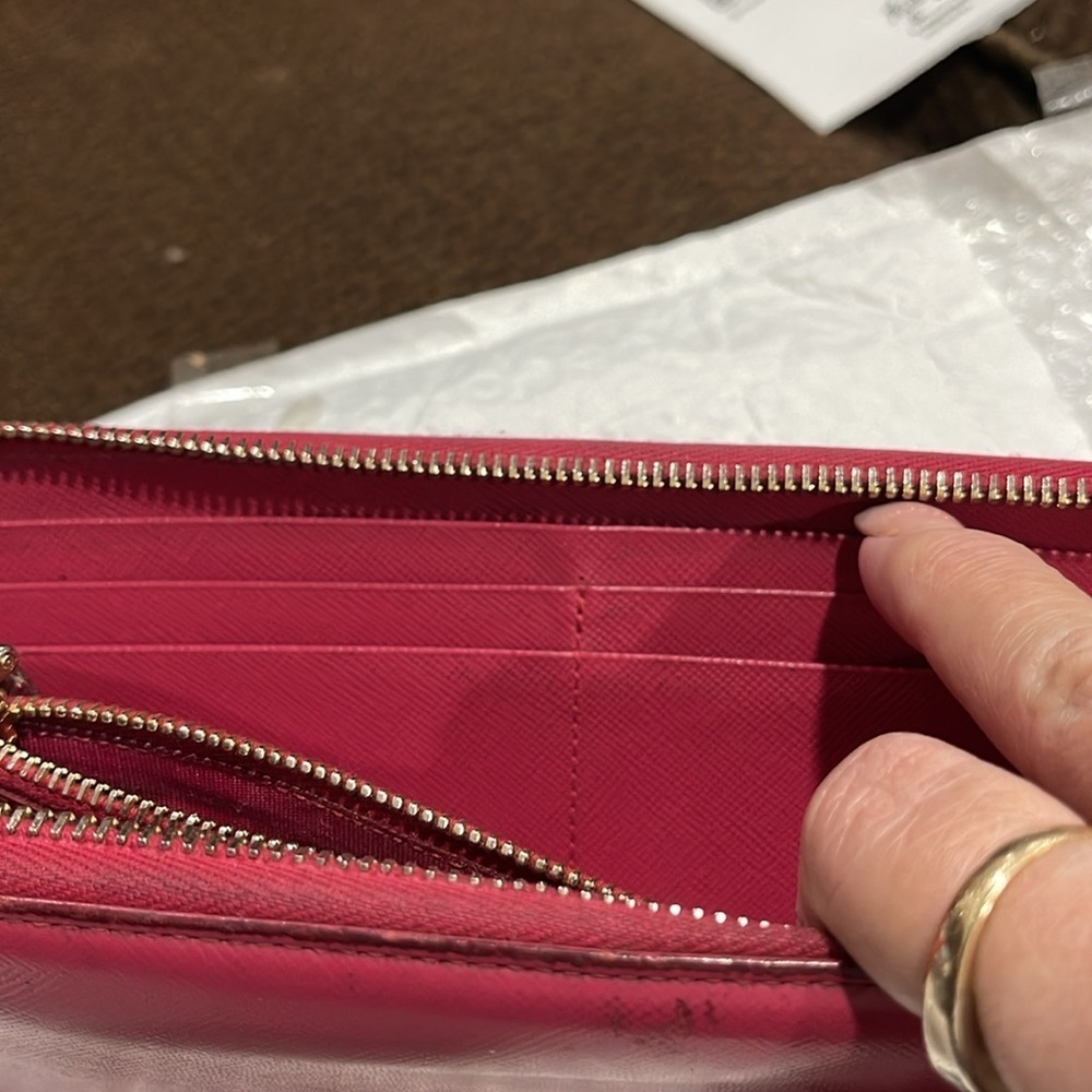 Prada Pink Women's Wallet L shape comes with COA offers are great! - Picture 4 of 15